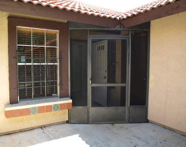 1527 Waldorf Circle Ne - Photo Thumbnail 2