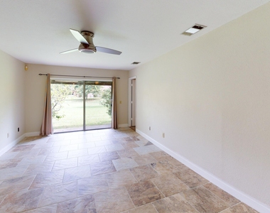 1527 Waldorf Circle Ne - Photo Thumbnail 4