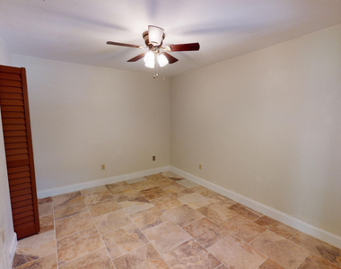 1527 Waldorf Circle Ne - Photo Thumbnail 12