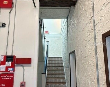 101 W Court Street - Photo Thumbnail 1