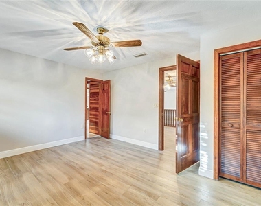 5060 Porpoise Place - Photo Thumbnail 40