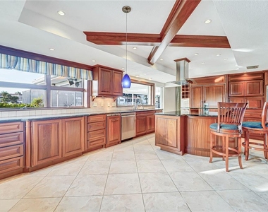 5060 Porpoise Place - Photo Thumbnail 18