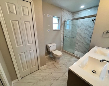 2699 Bentley Drive - Photo Thumbnail 7