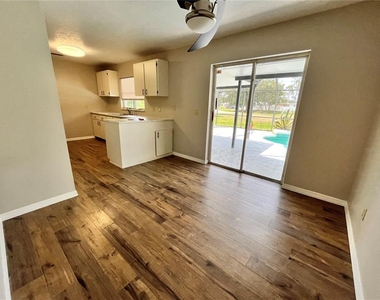 2699 Bentley Drive - Photo Thumbnail 2