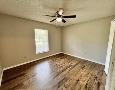 2699 Bentley Drive - Photo Thumbnail 9