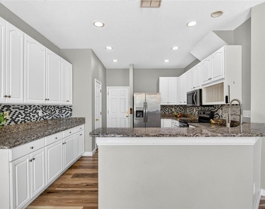7046 Penta Place - Photo Thumbnail 13
