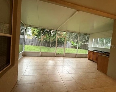 5823 Butterfield Street - Photo Thumbnail 13