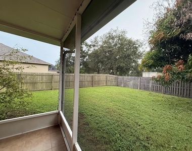 5823 Butterfield Street - Photo Thumbnail 18