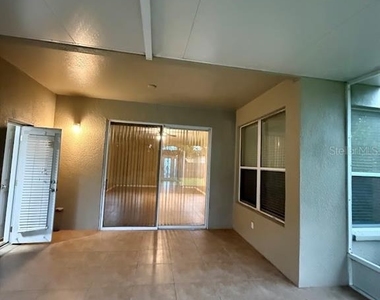 5823 Butterfield Street - Photo Thumbnail 16