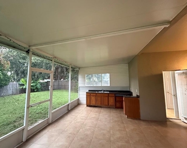 5823 Butterfield Street - Photo Thumbnail 17