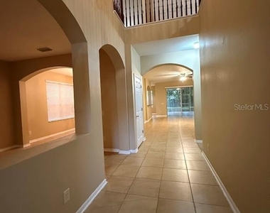 5823 Butterfield Street - Photo Thumbnail 4