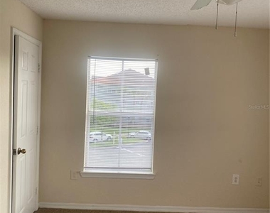 18001 Richmond Place Drive - Photo Thumbnail 18