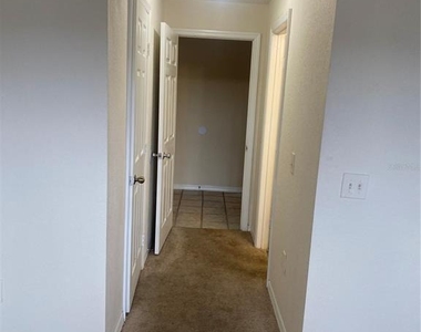 18001 Richmond Place Drive - Photo Thumbnail 20