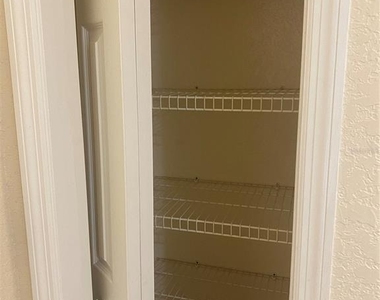 18001 Richmond Place Drive - Photo Thumbnail 13