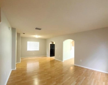 1501 Rincon Drive - Photo Thumbnail 6