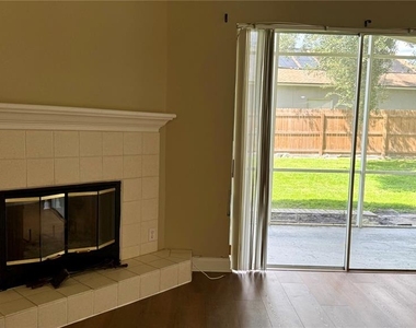 9917 Colonnade Drive - Photo Thumbnail 15