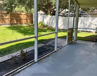 9917 Colonnade Drive - Photo Thumbnail 35