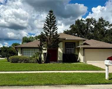 9917 Colonnade Drive - Photo Thumbnail 1