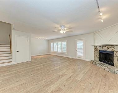 2927 W Gandy Boulevard - Photo Thumbnail 19