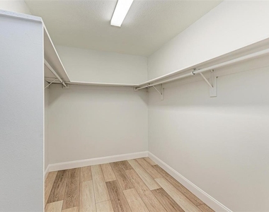 2927 W Gandy Boulevard - Photo Thumbnail 34