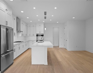90 Columbia Drive - Photo Thumbnail 11