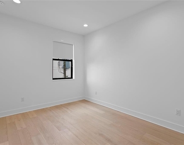 90 Columbia Drive - Photo Thumbnail 31
