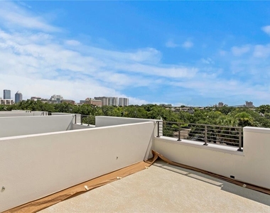 90 Columbia Drive - Photo Thumbnail 39