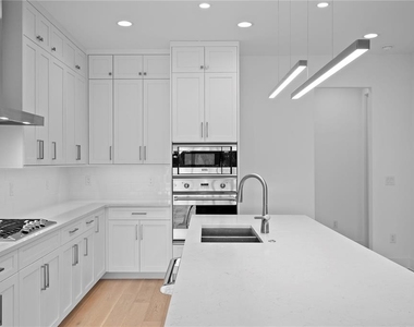 90 Columbia Drive - Photo Thumbnail 13