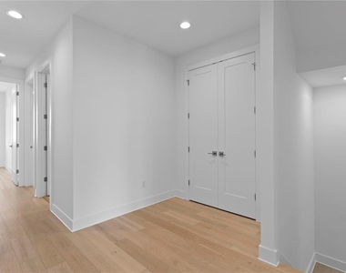90 Columbia Drive - Photo Thumbnail 27