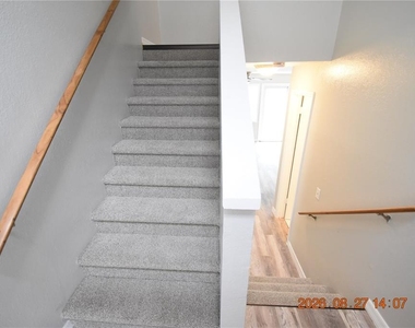5009 Terrace Village Lane - Photo Thumbnail 25