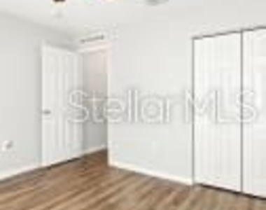 13042 Spencer Court - Photo Thumbnail 12