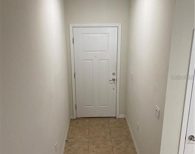 9141 Hillcroft Drive - Photo Thumbnail 6