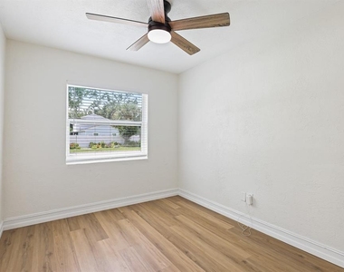 4006 S Shamrock Road - Photo Thumbnail 20
