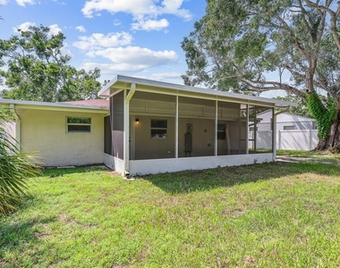 4006 S Shamrock Road - Photo Thumbnail 28