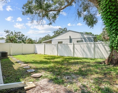 4006 S Shamrock Road - Photo Thumbnail 24