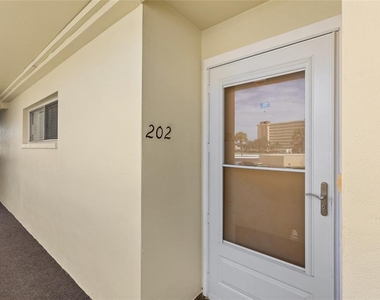 4775 Cove Circle - Photo Thumbnail 1