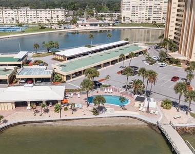 4775 Cove Circle - Photo Thumbnail 29