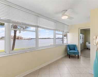 4775 Cove Circle - Photo Thumbnail 14