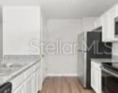 9 Richard Place - Photo Thumbnail 3