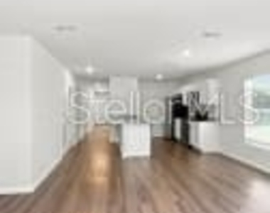 9 Richard Place - Photo Thumbnail 2