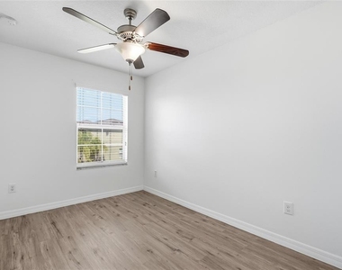 12942 Utopia Gardens Way - Photo Thumbnail 32