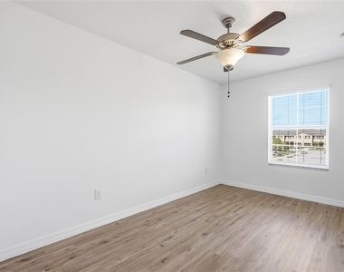 12942 Utopia Gardens Way - Photo Thumbnail 29