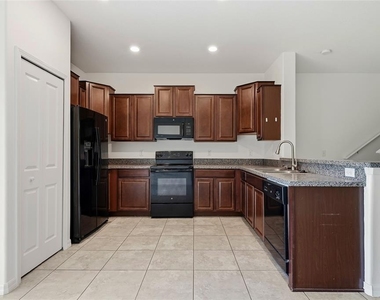 12942 Utopia Gardens Way - Photo Thumbnail 13