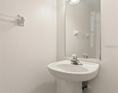 1237 Kennewick Court - Photo Thumbnail 8