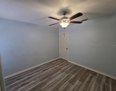 851 Creekway Court - Photo Thumbnail 19