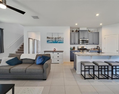 12227 Blue Pacific Drive - Photo Thumbnail 11