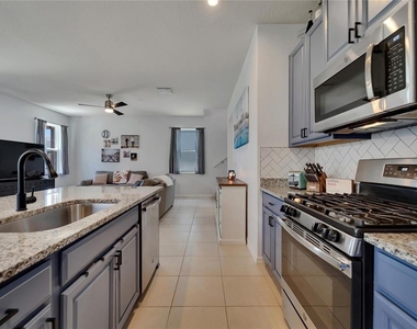 12227 Blue Pacific Drive - Photo Thumbnail 7