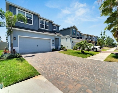 12227 Blue Pacific Drive - Photo Thumbnail 2