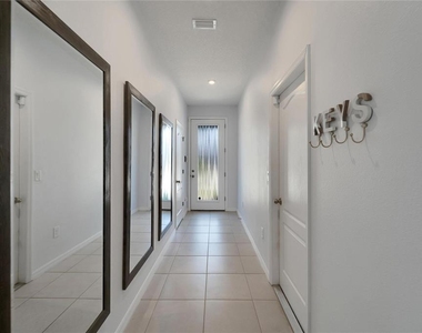 12227 Blue Pacific Drive - Photo Thumbnail 4