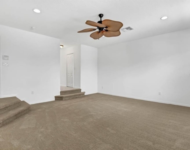 11447 Dutch Iris Drive - Photo Thumbnail 16